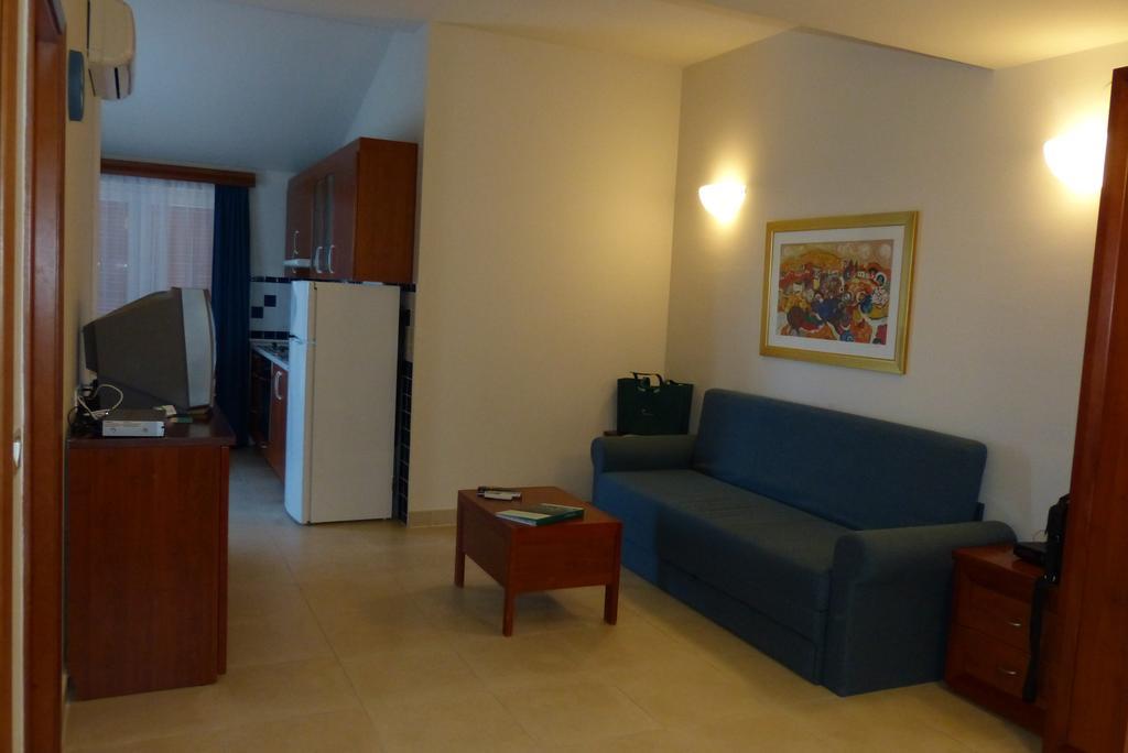 Apartments Punta Veli Lošinj Cameră foto
